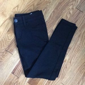American Eagle Black Super Stretch Jegging sz 2